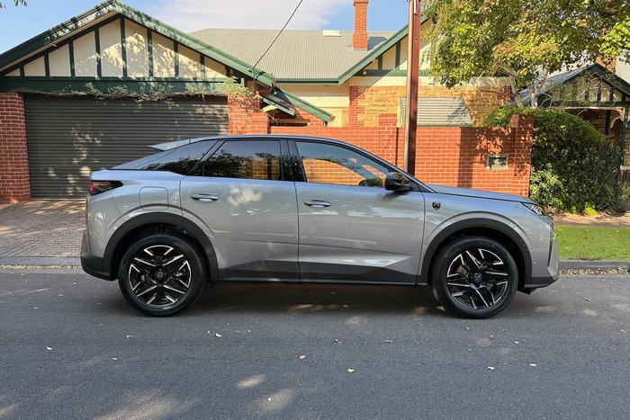 2025 Peugeot 3008 GT Premium Hybrid
