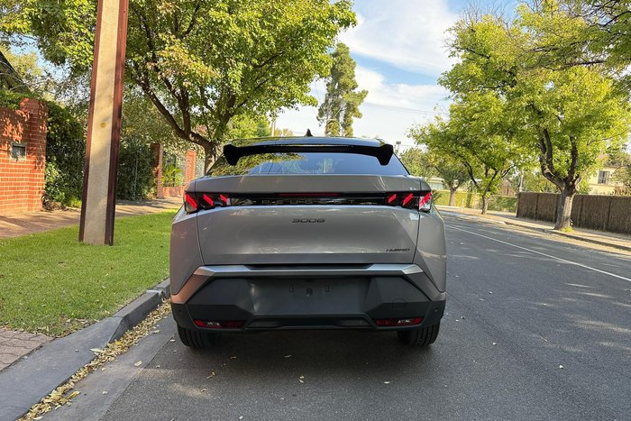2025 Peugeot 3008 GT Premium Hybrid