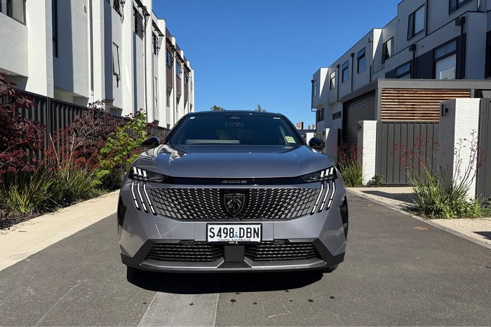 2025 Peugeot 3008 GT Premium Hybrid