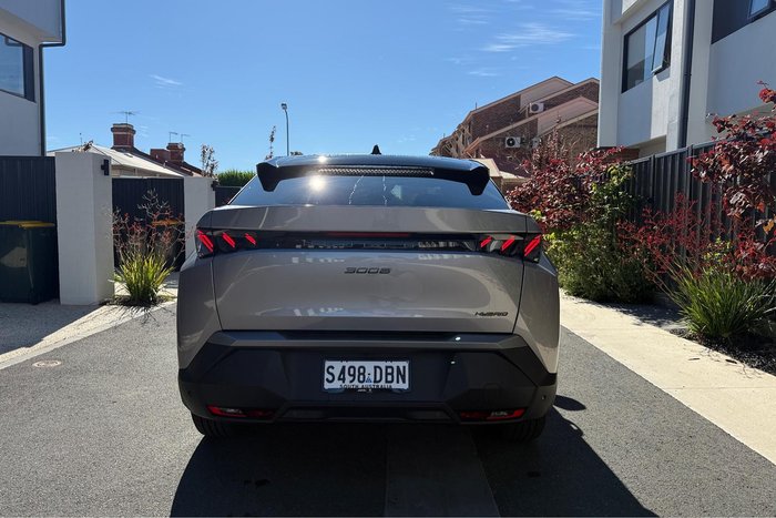 2025 Peugeot 3008 GT Premium Hybrid