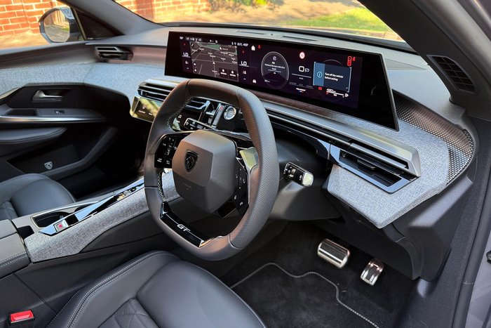 2025 Peugeot 3008 GT Premium Hybrid