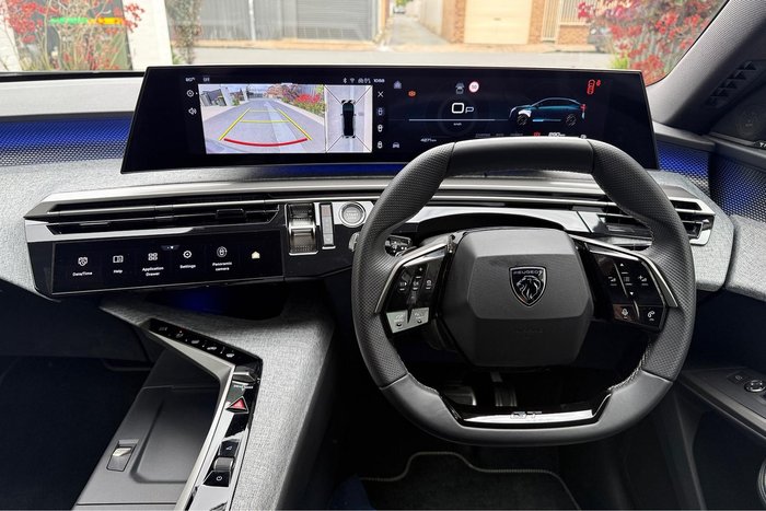 2025 Peugeot 3008 GT Premium Hybrid