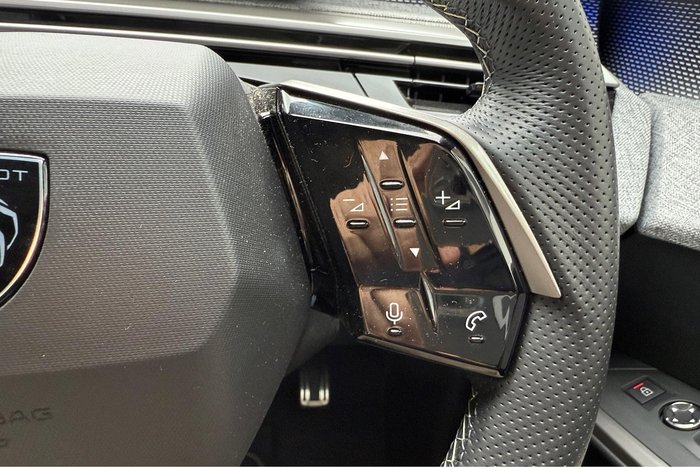 2025 Peugeot 3008 GT Premium Hybrid