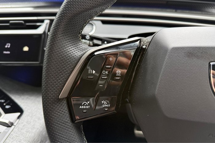 2025 Peugeot 3008 GT Premium Hybrid