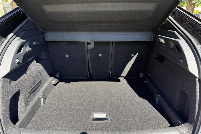 2025 Peugeot 3008 GT Premium Hybrid