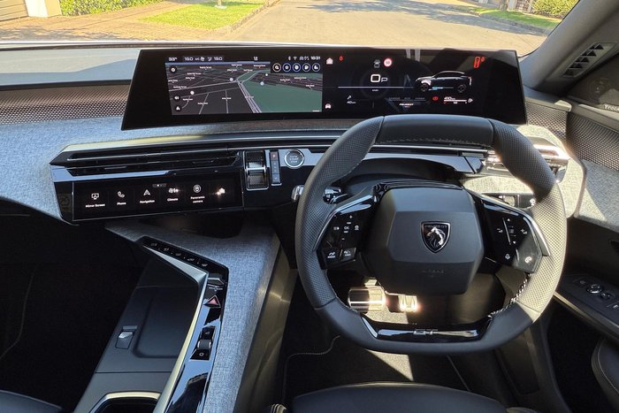 2025 Peugeot 3008 GT Premium Hybrid