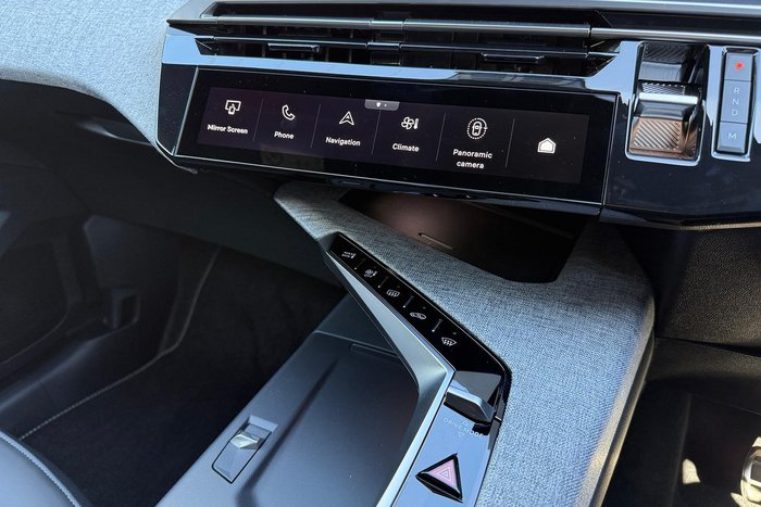 2025 Peugeot 3008 GT Premium Hybrid