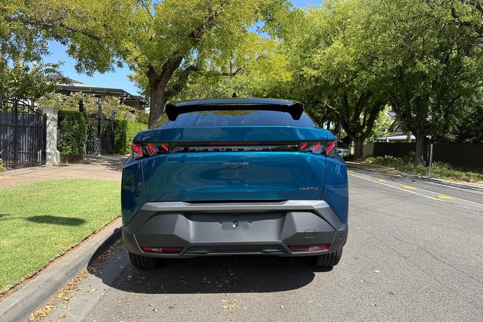 2025 Peugeot 3008 GT Premium Hybrid