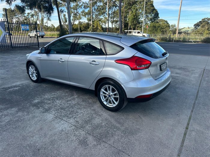 2017 FORD FOCUS TREND