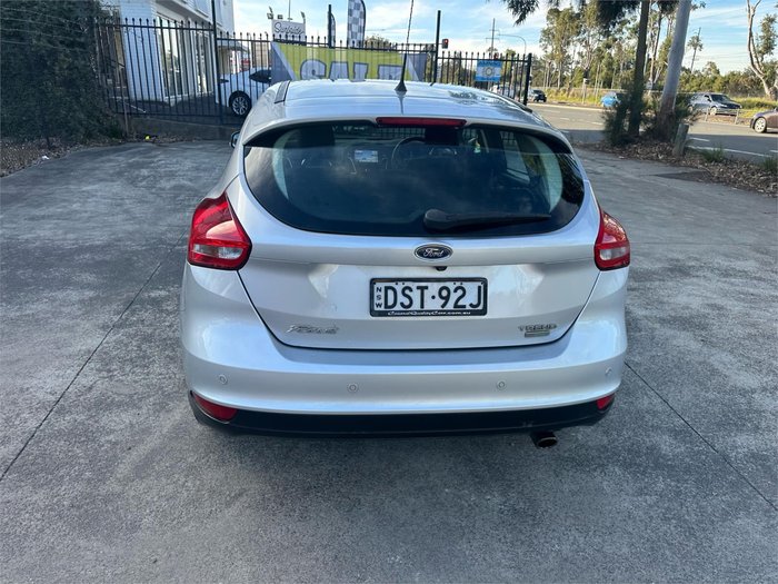 2017 FORD FOCUS TREND