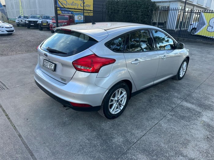 2017 FORD FOCUS TREND