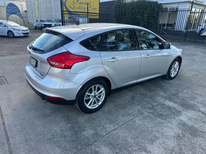 2017 FORD FOCUS TREND