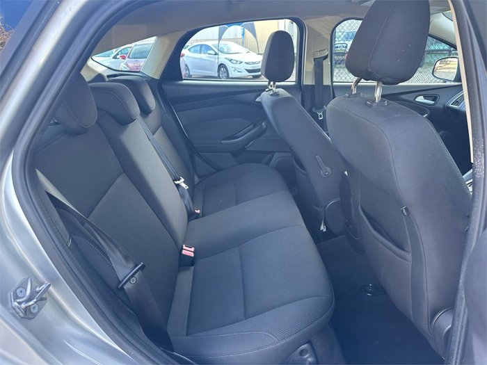 2017 FORD FOCUS TREND