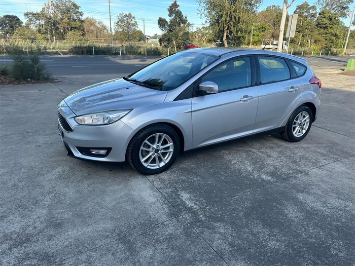 2017 FORD FOCUS TREND