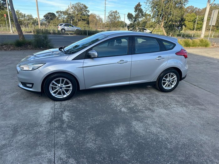 2017 FORD FOCUS TREND