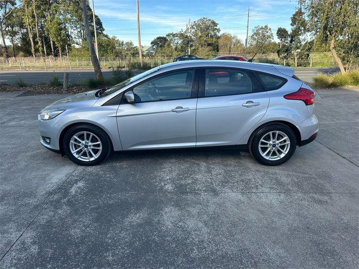 2017 FORD FOCUS TREND