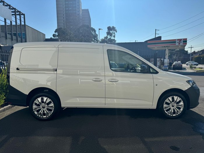 2025 Volkswagen Caddy TSI220