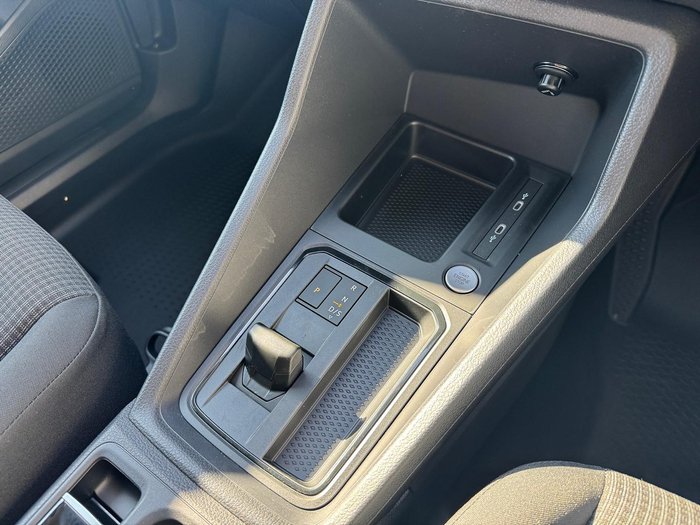 2025 Volkswagen Caddy TSI220