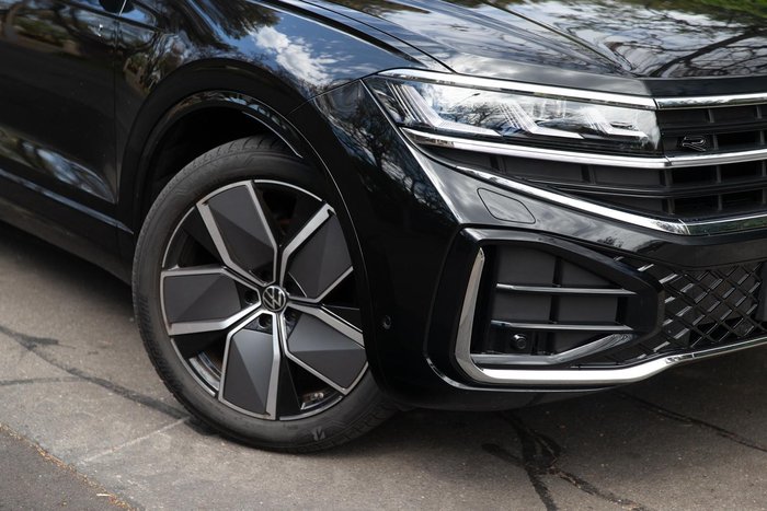 2024 Volkswagen Touareg 210TDI R-Line