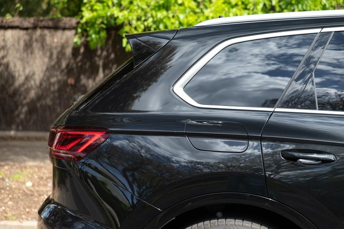 2024 Volkswagen Touareg 210TDI R-Line