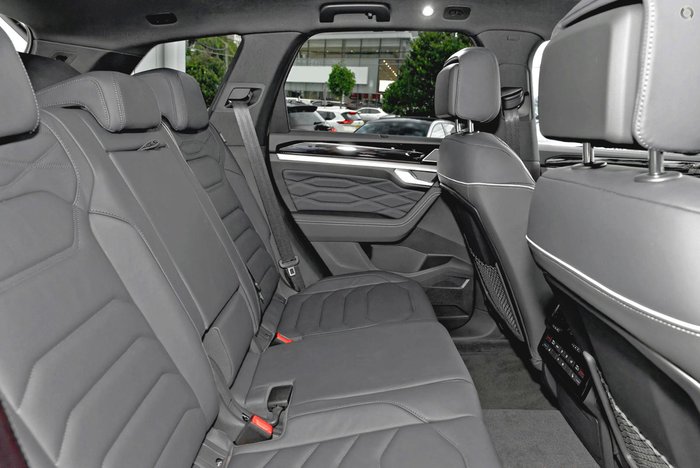 2024 Volkswagen Touareg 210TDI R-Line
