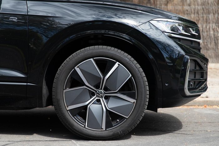 2024 Volkswagen Touareg 210TDI R-Line