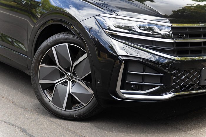 2024 Volkswagen Touareg 210TDI R-Line