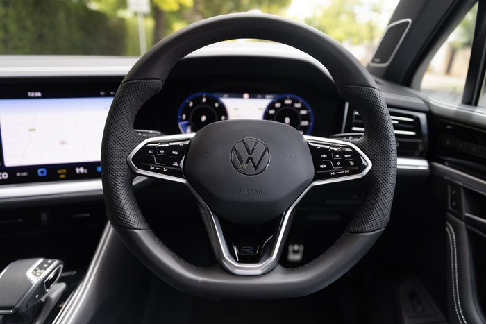 2024 Volkswagen Touareg 210TDI R-Line