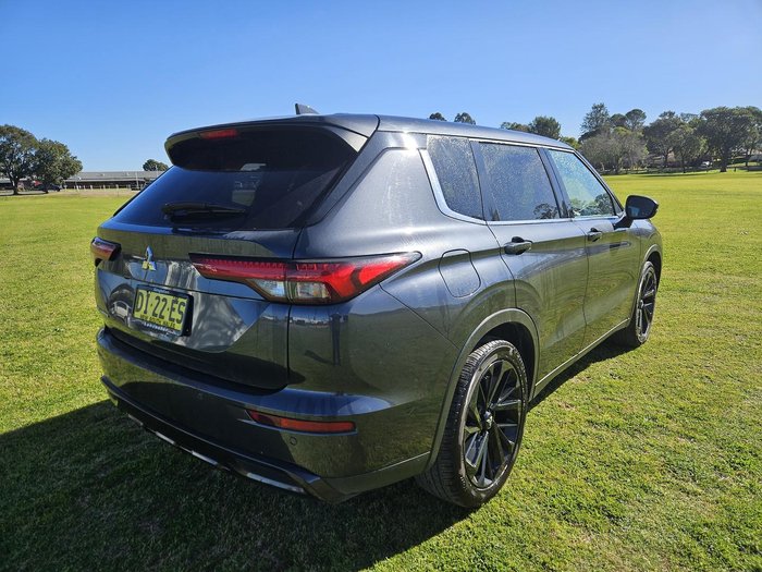 2024 Mitsubishi Outlander Black Edition