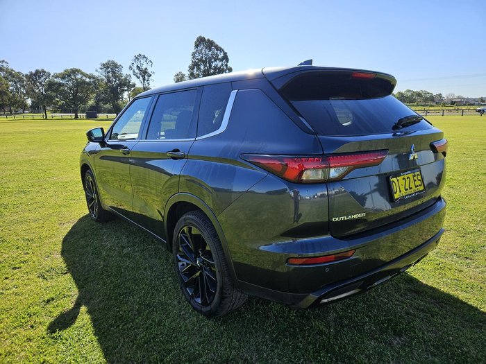 2024 Mitsubishi Outlander Black Edition