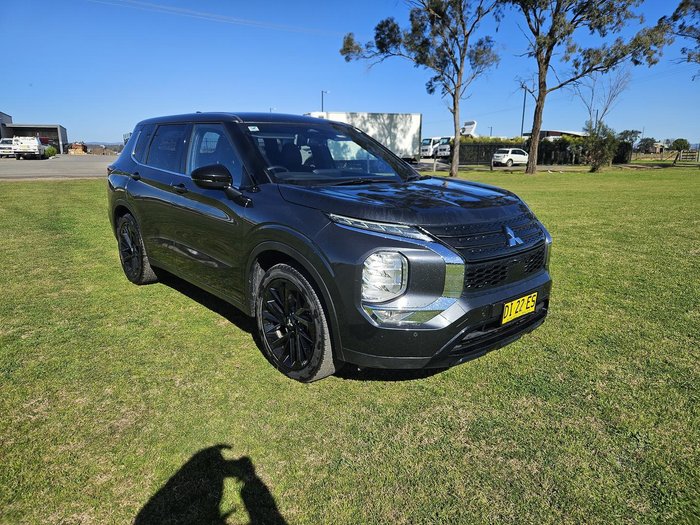2024 Mitsubishi Outlander Black Edition