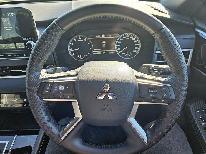 2024 Mitsubishi Outlander Black Edition