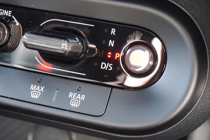 2024 MINI Cooper JCW Favoured