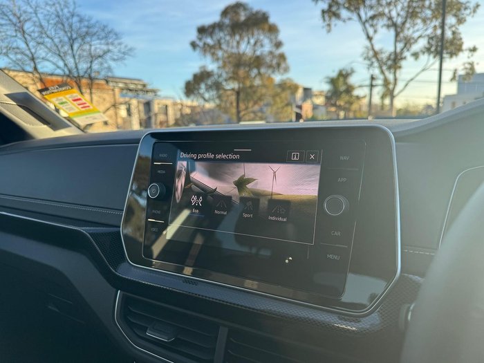 2025 Volkswagen T-Cross 85TSI R-Line