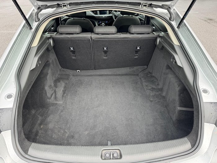 2019 Holden Commodore LT