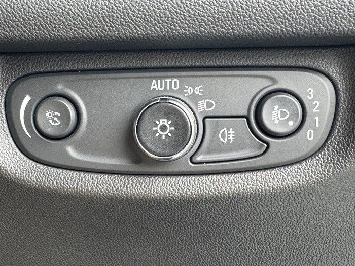 2019 Holden Commodore LT