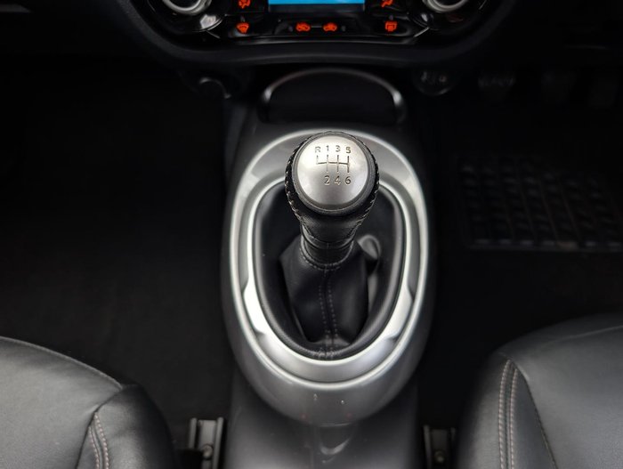 2018 Nissan JUKE Ti-S F15 MY18 Pearl Black