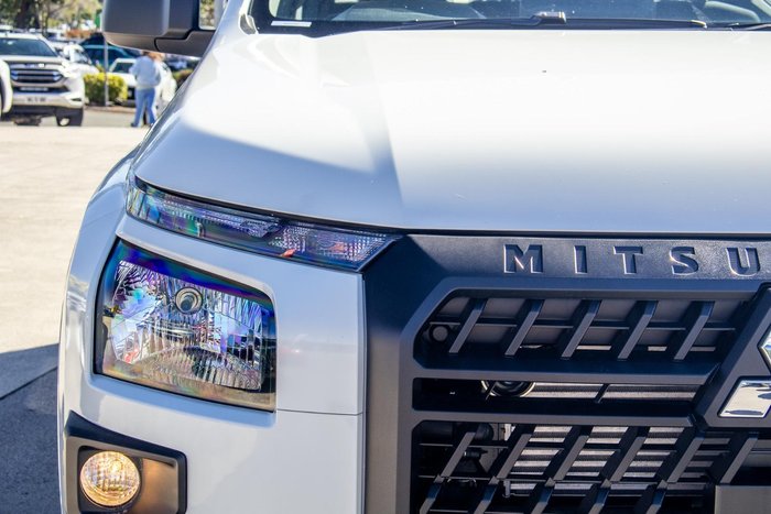 2025 Mitsubishi Triton GLX MV MY25 4X4 Dual Range White