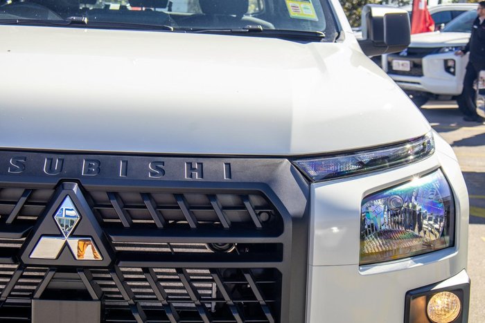 2025 Mitsubishi Triton GLX MV MY25 4X4 Dual Range White
