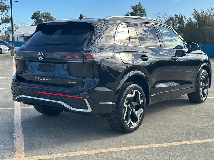 2025 Volkswagen Tiguan 150TSI R-Line