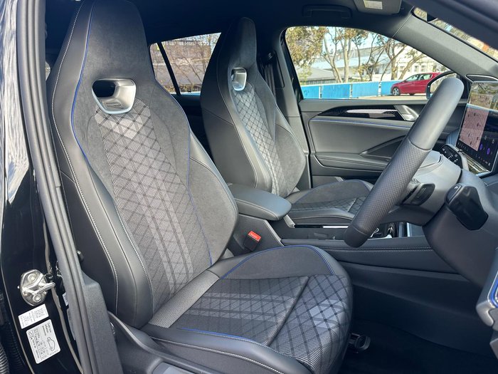 2025 Volkswagen Tiguan 150TSI R-Line