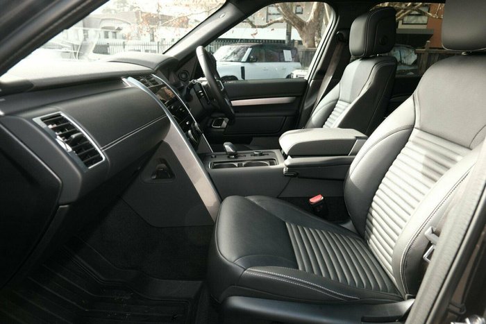 2024 Land Rover Discovery D350 Dynamic SE Series 5 MY25 4X4 Carpathian Grey