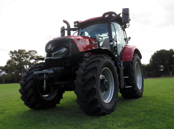 2025 CASE IH Maxxum 135 Cvt Red