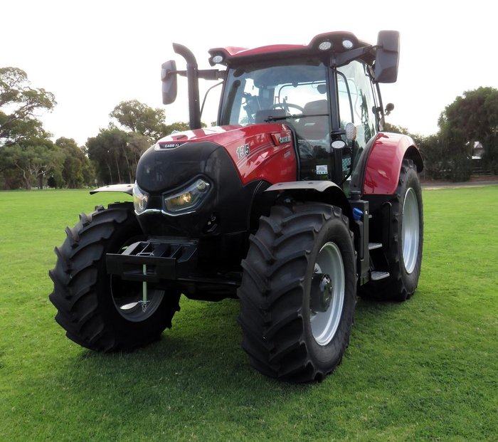 2025 CASE IH Maxxum 135 Cvt Red