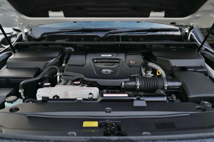 2022 Toyota Landcruiser LC300 3.3L V6 DSL GX 5 Seats