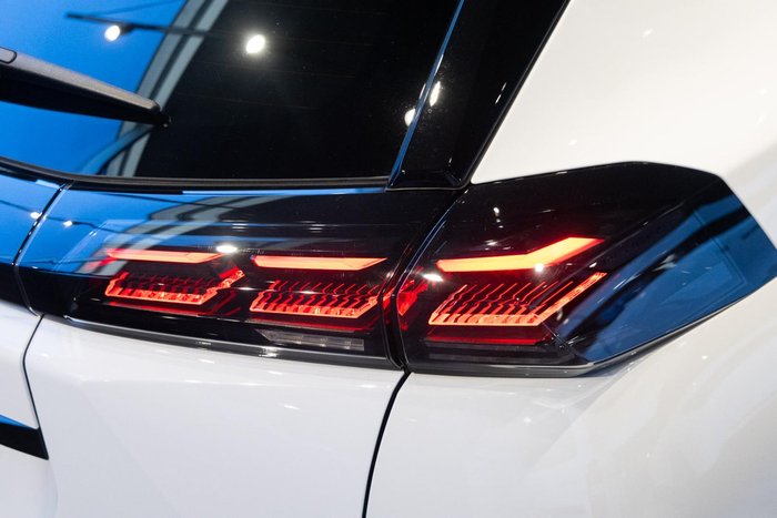 2025 Peugeot 2008 Allure Hybrid