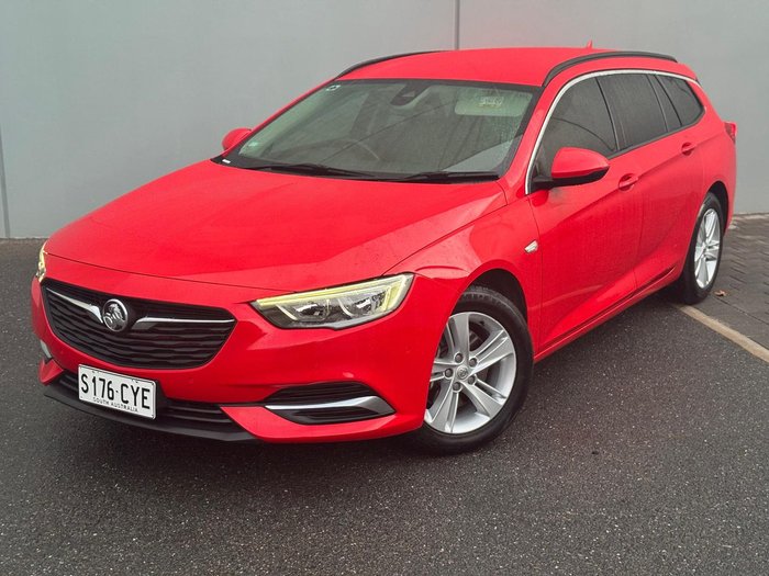 2019 Holden Commodore LT
