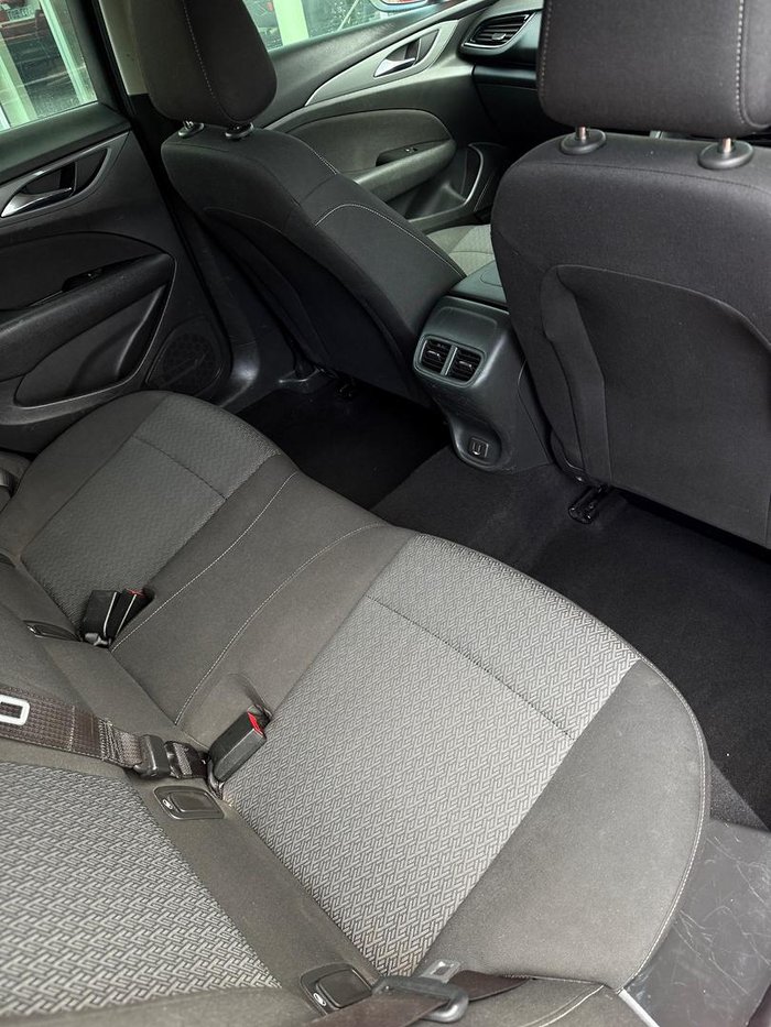 2019 Holden Commodore LT
