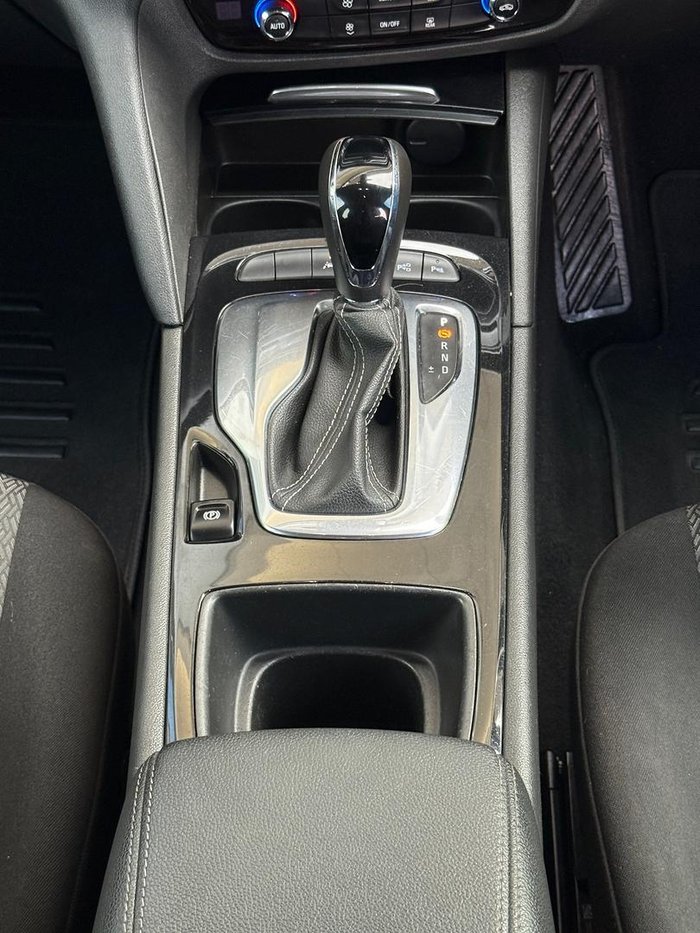 2019 Holden Commodore LT