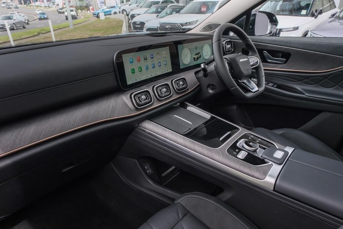 2025 Jaecoo J8 Track